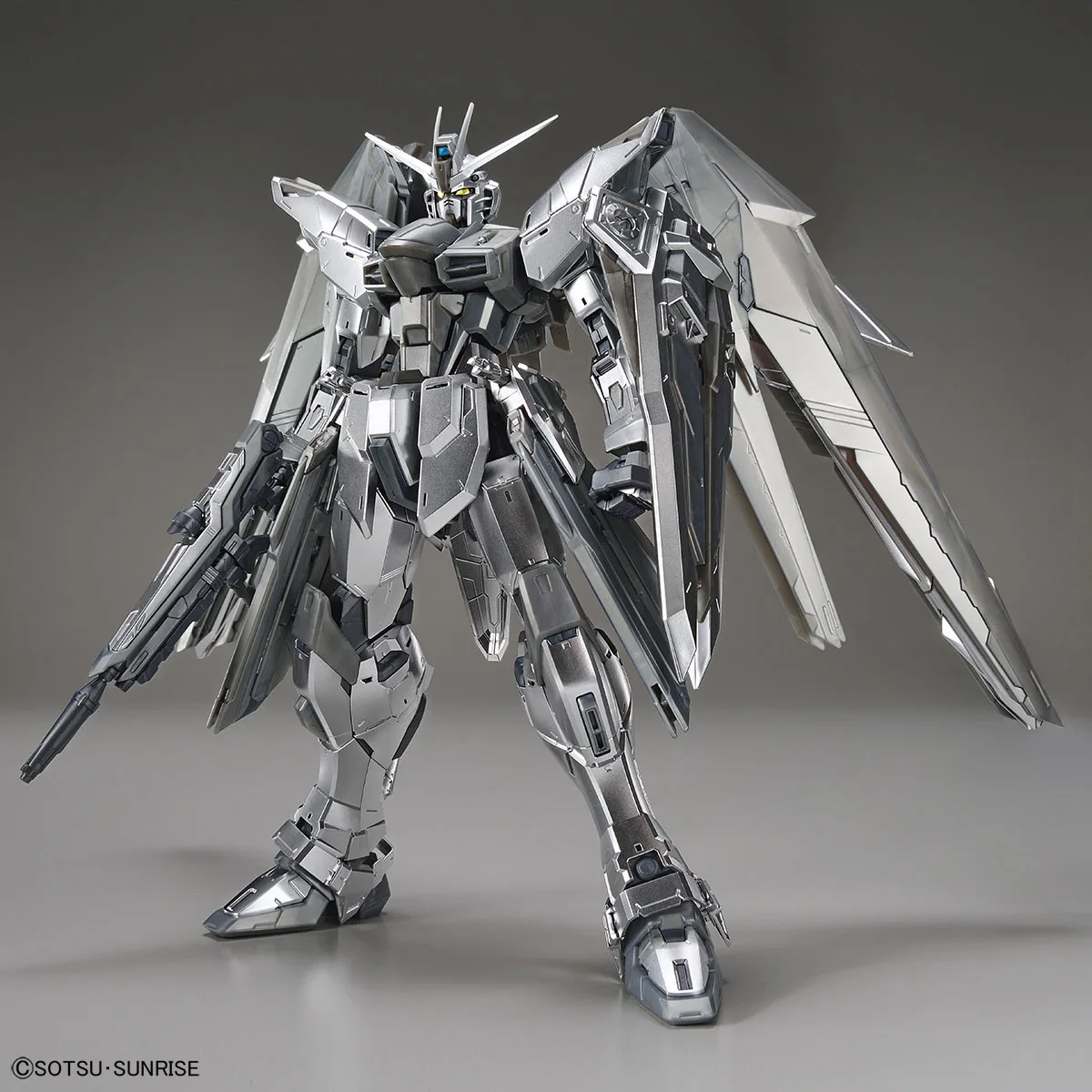 Bandai Gundam Joonis MG 1/100 ZGMF-X10A Vabaduse Gundam 2.0 Hõbedase GUNDAM BAASI Piirata Assamblee Mudel Anime Tegevus Arvandmed Mänguasi