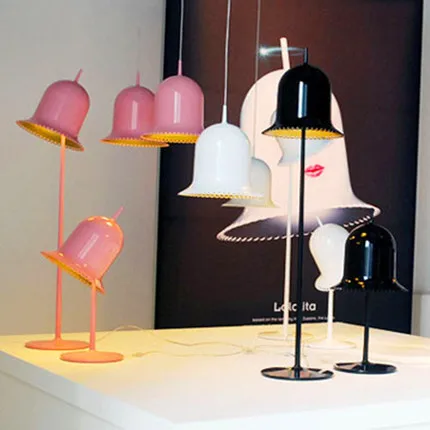 Mood armas roosa põranda lamp magamistuba isiksuse uuring kaasaegne vertikaalne bell elutuba lamp
